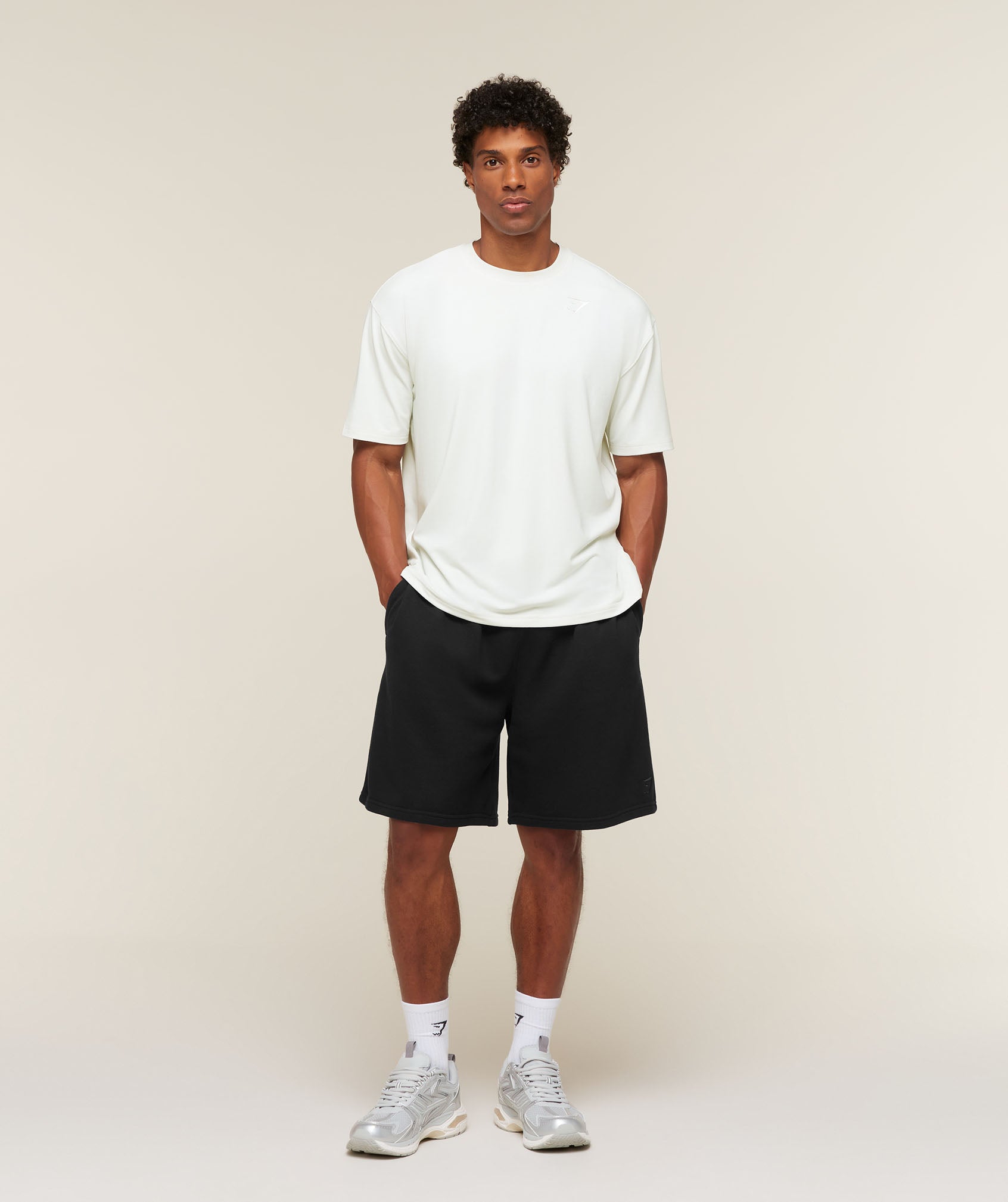 Campus Crest Shorts - Black