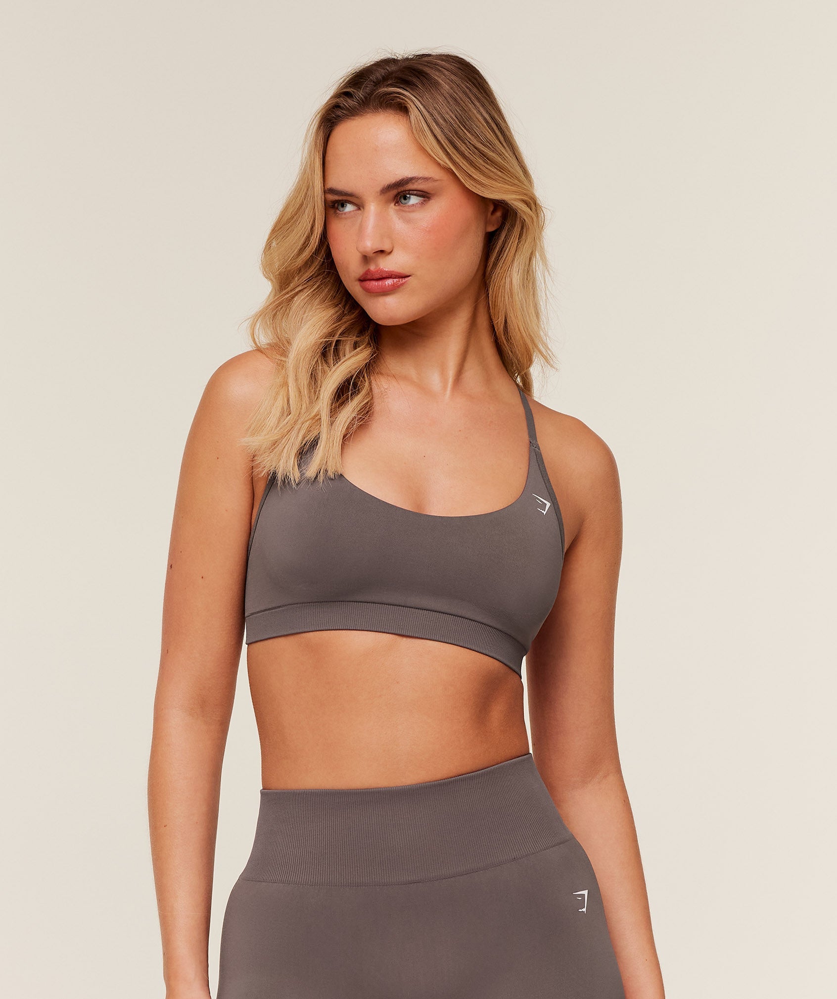 Everyday Seamless Racerback Sports Bra - Cool Brown